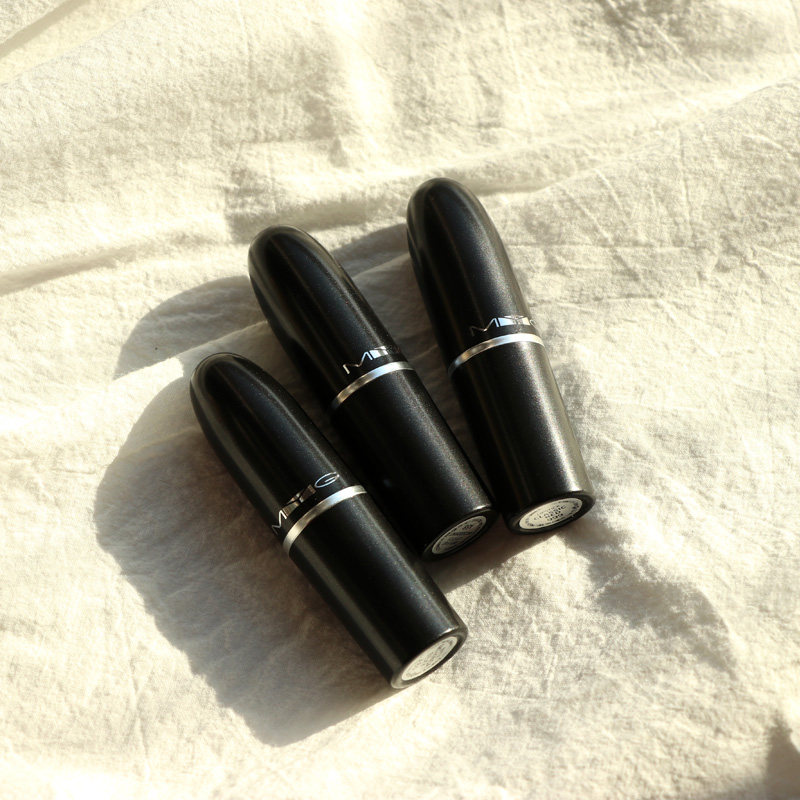 Sub warhead chilli mouth red matte velvet Li Jiaqi recommends Bull Blood Color Affordable small crowdbrand female student section