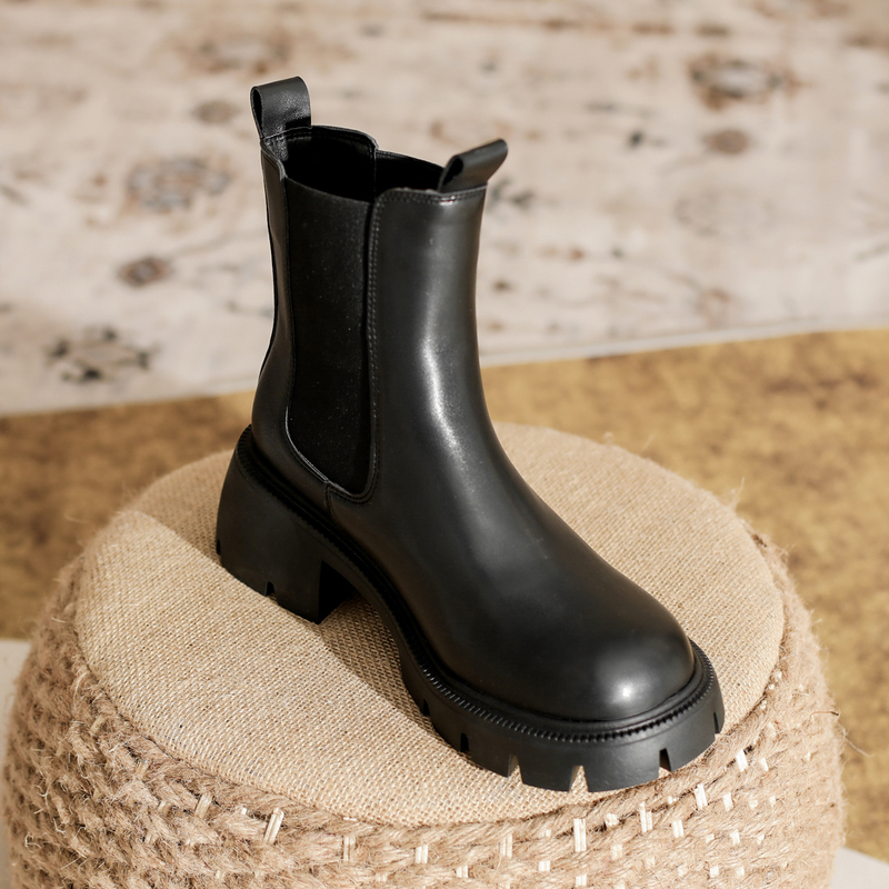 Genuine Leather British Style Thick-Soled Chelsea Boots, New Autumn and Winter Versatile Style, Fleece-Lined, Slimming Elastic Boots, Height-Increasing Chunky Heel Ankle Boots Genuine Leather British Style Thick-Soled Chelsea Boots, New Autumn and Winter Versatile Style, Fleece-Lined, Slimming Elastic Boots, Height-Increasing Chunky Heel Ankle Boots
