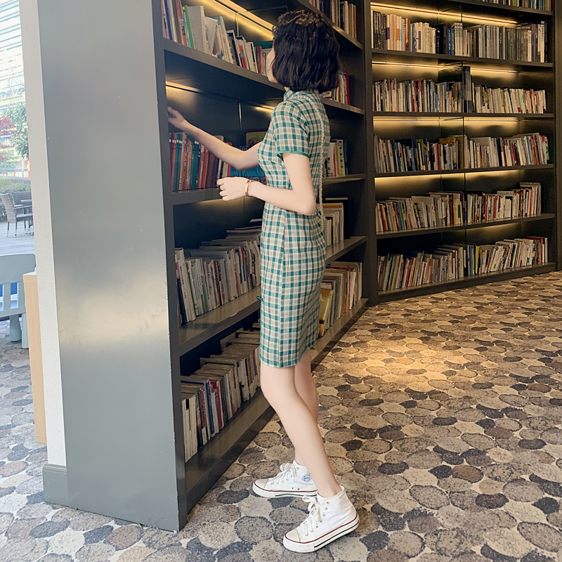 Lightweight summer cheongsam, retro skirt, short mini-skirt, Chinese style, tight Lightweight summer cheongsam, retro skirt, short mini-skirt, Chinese style, tight