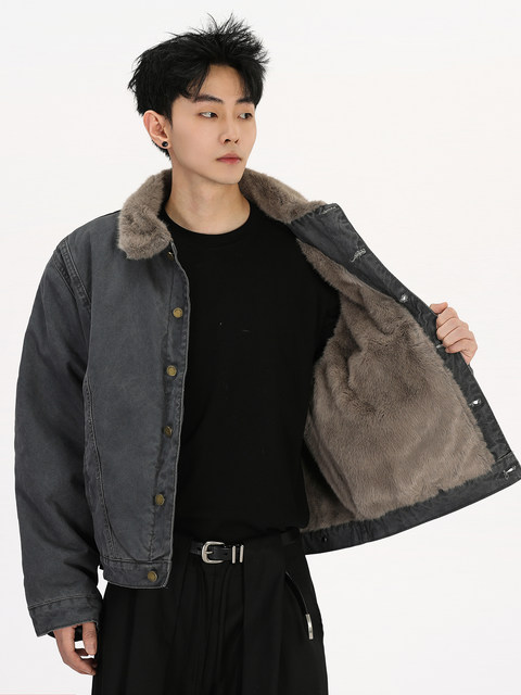 A Carton American Retro Bomber Old Money Style Lapel Jacket Cotton-Padded Fleece Boxy Short Workwear Coat Trendy