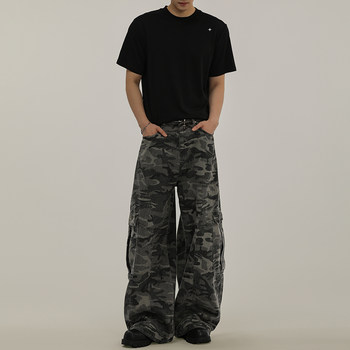 A Carton American Retro Multi-Pocket Camouflage Scimitar Pants for Men and Women, Loose Wide-Leg Workwear Pants with a Sense of Design, Trendy