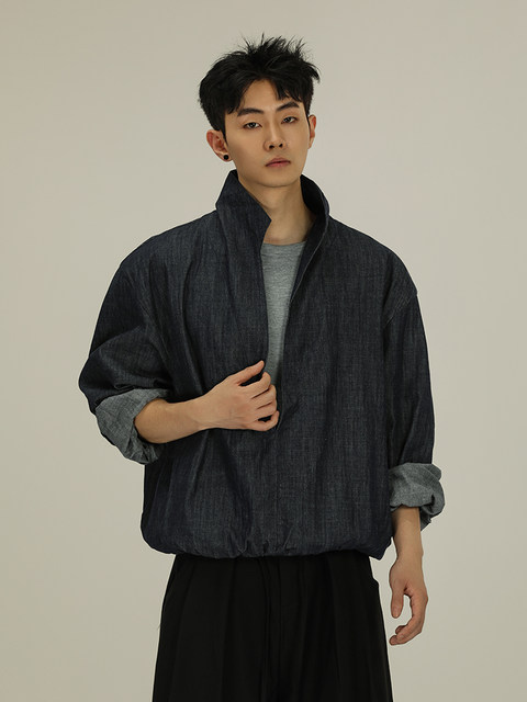 A Carton American-Style Original Denim Faux Two-Piece V-Neck Jacket, Loose Fit, Unisex Pullover Design, Stand Collar, Thin Coat, Trendy