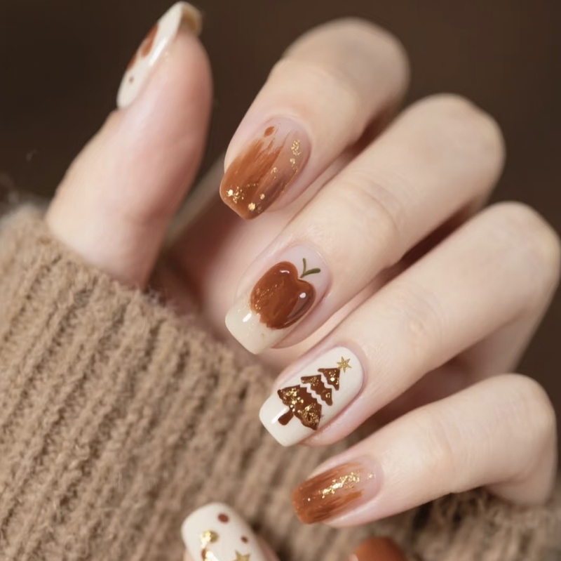 【Zhi Jia】Maillard Style Christmas Apple Handmade Wearable Nails 2025 New Model Whitening Nail Stickers Wearable Nail Tips