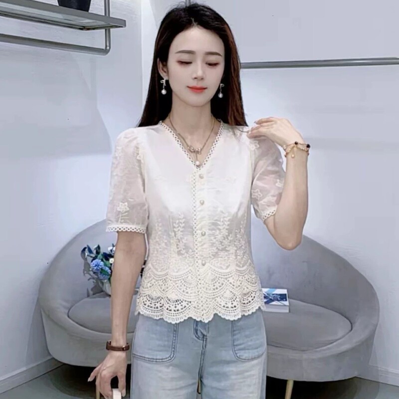 French Lace Shirt for Women 2026 Summer New Style Stylish V-Neck Puff Sleeve Cut Out Lace Patchwork Top