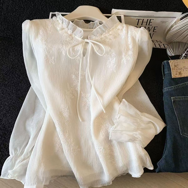 French-Style Gentle White Lace-Up Shirt for Women with Long Sleeves and Lace Collar, High-End Feel