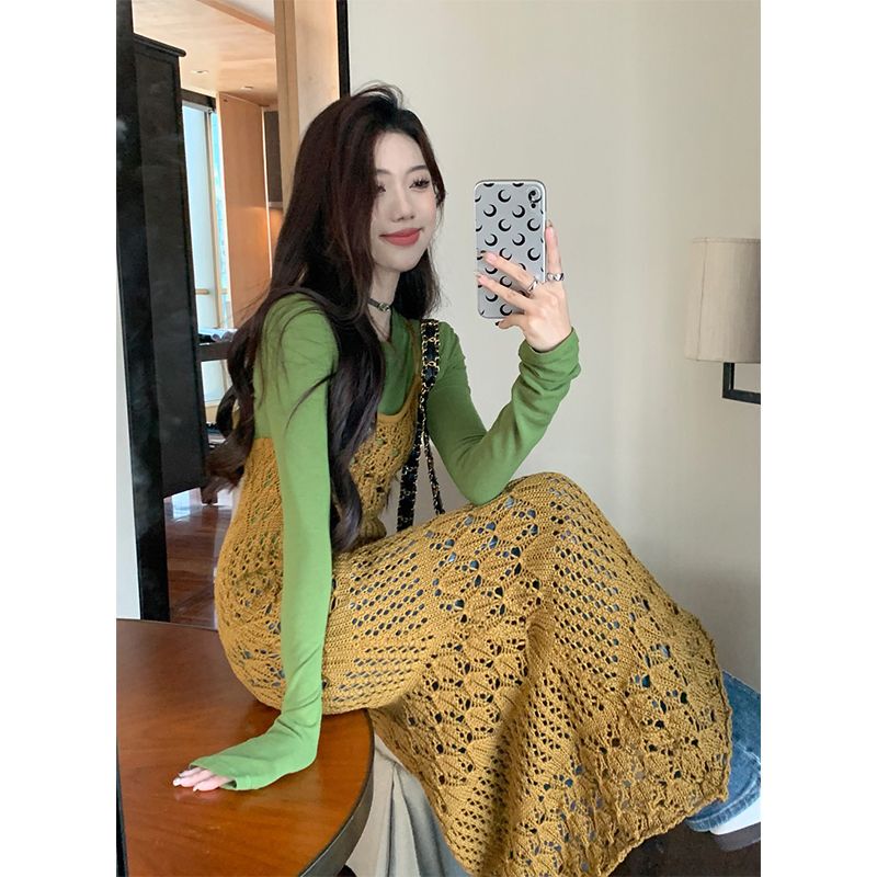 Women's Set 2024 Spring New Style Hollow-Out Knit Dress with Suspenders Layered with Green Base T-Shirt, High-End Fashion