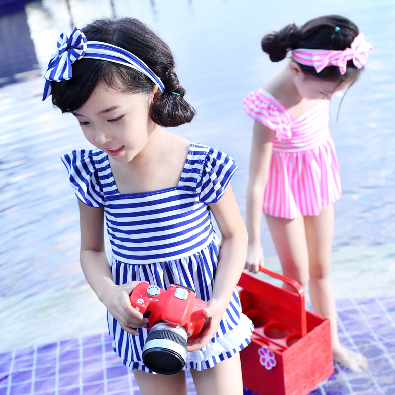 New Korean hot spring children's swimsuit two-piece skirt cute girl baby Navy wind striped triangle swimsuit
