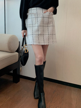 DAJO’S is a matching item for autumn and winter. Wear it with boots. The commuter sister’s fragrant skirt