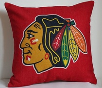 Foreign trade team Chicago Blackhawks fans hold pillowcase Chicago Blackhawks pillowcase