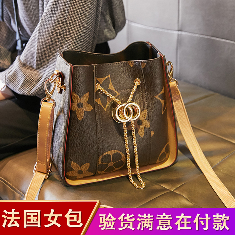 Delson Private Order of Living Pavilion YUM France Light Extravagant Women Bag 100 Lapped Printed Bucket Bag Micro Lanland Leather