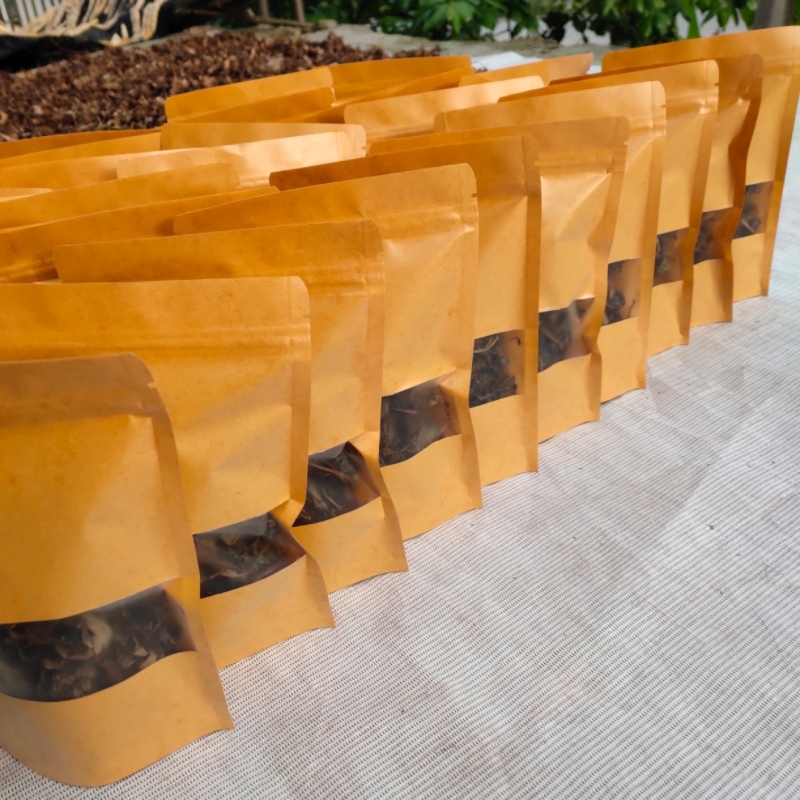 Guizhou Qianxiangnong Wild Sweet Tea Leaves, Shikoduo Sweet Tea, Purely Handmade, with a Refreshing Aroma and a Sweet Aftertaste