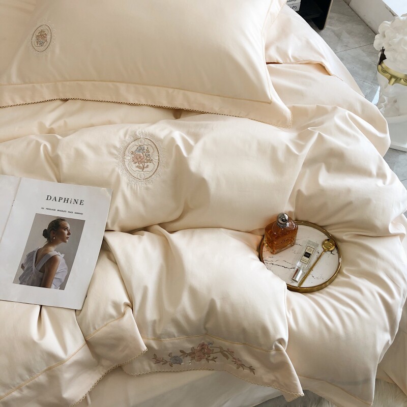 High end light lavish wind 140 Xinjiang pure cotton long suede cotton four pieces of embroidery technique quilt cover nude sleeping bed bedding 4