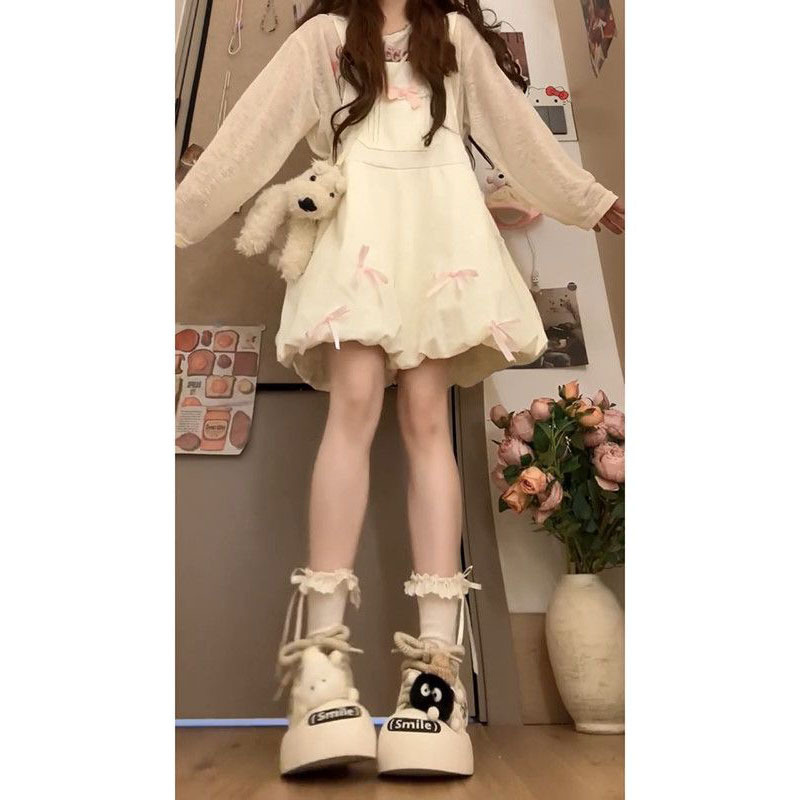 Japanese Sweet Style Cute Bowknot Bloomers Overalls Paired with Hello Kitty Thin Sun Protection Top Two-Piece Set Japanese Sweet Style Cute Bowknot Bloomers Overalls Paired with Hello Kitty Thin Sun Protection Top Two-Piece Set