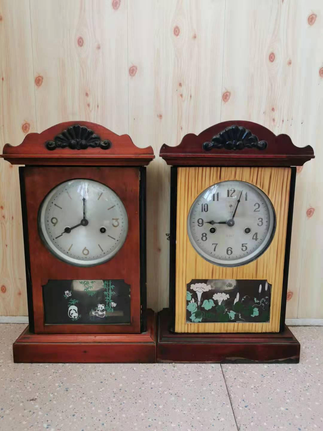 Folk old objects Old-fashioned table clock round head watch Wall clock Nostalgic traditional craft gift ornaments Collectibles Film props ornaments