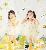 New childrens photography exhibition studio photo fashion theme childrens one-year-old art photo photo magazine cover