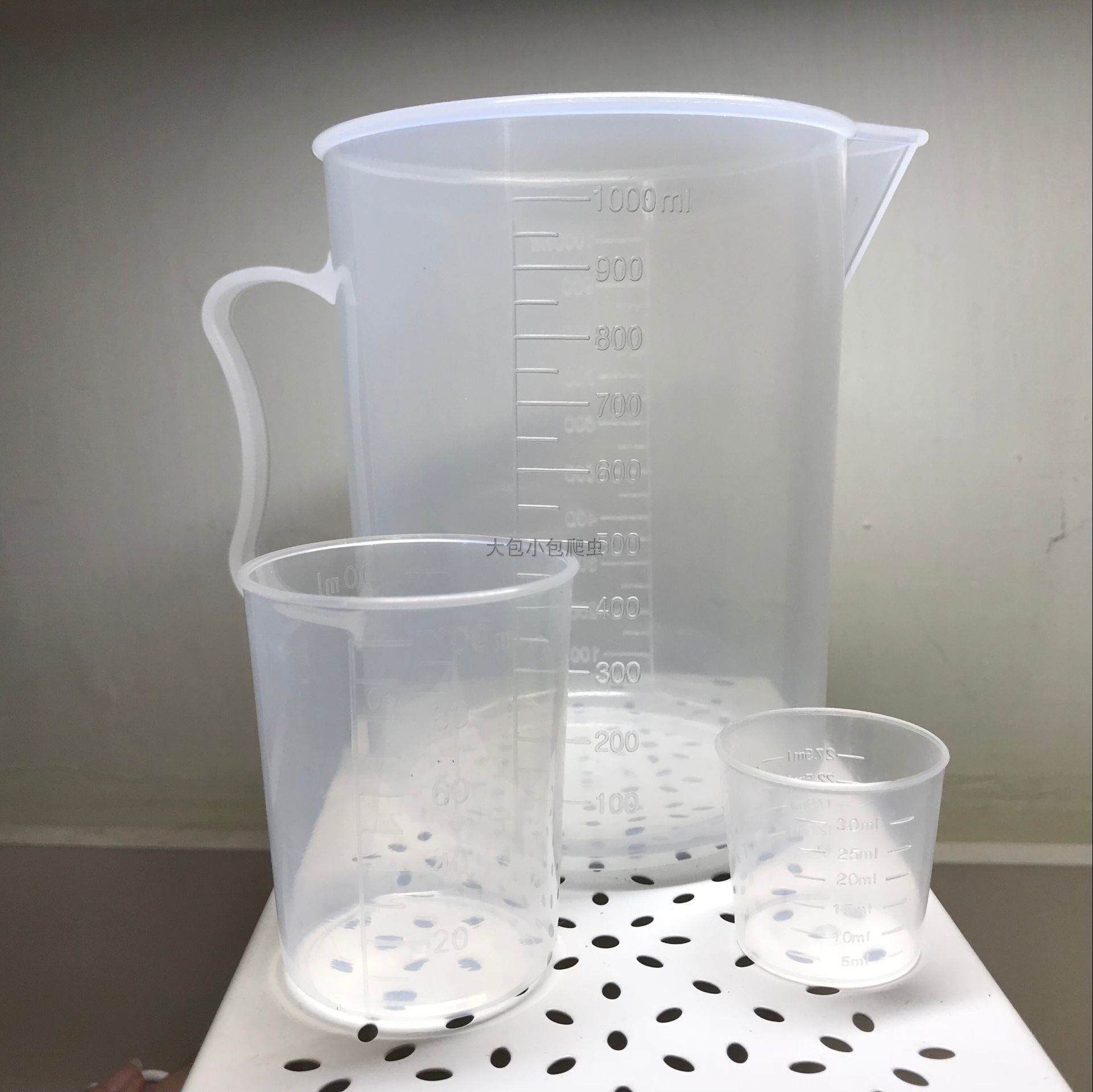 Transparent scale measuring cup 30ml100ml1000ml