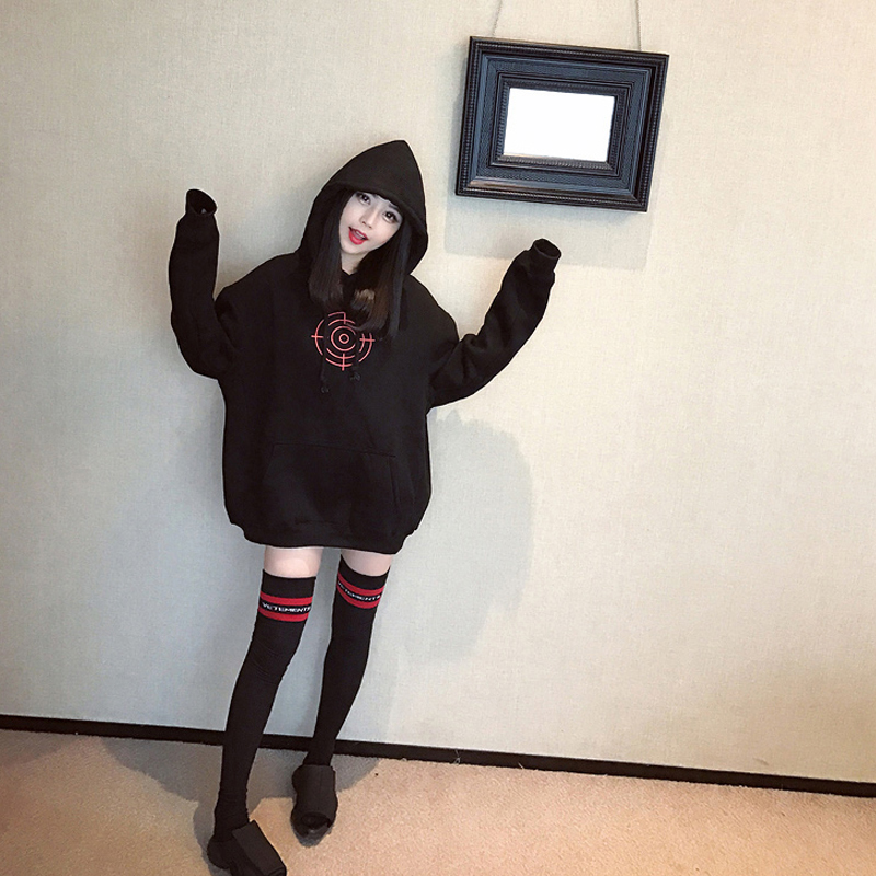 潮曼曼 黑色宽松连帽加绒加厚长袖卫衣女休闲学院风套头秋冬上衣