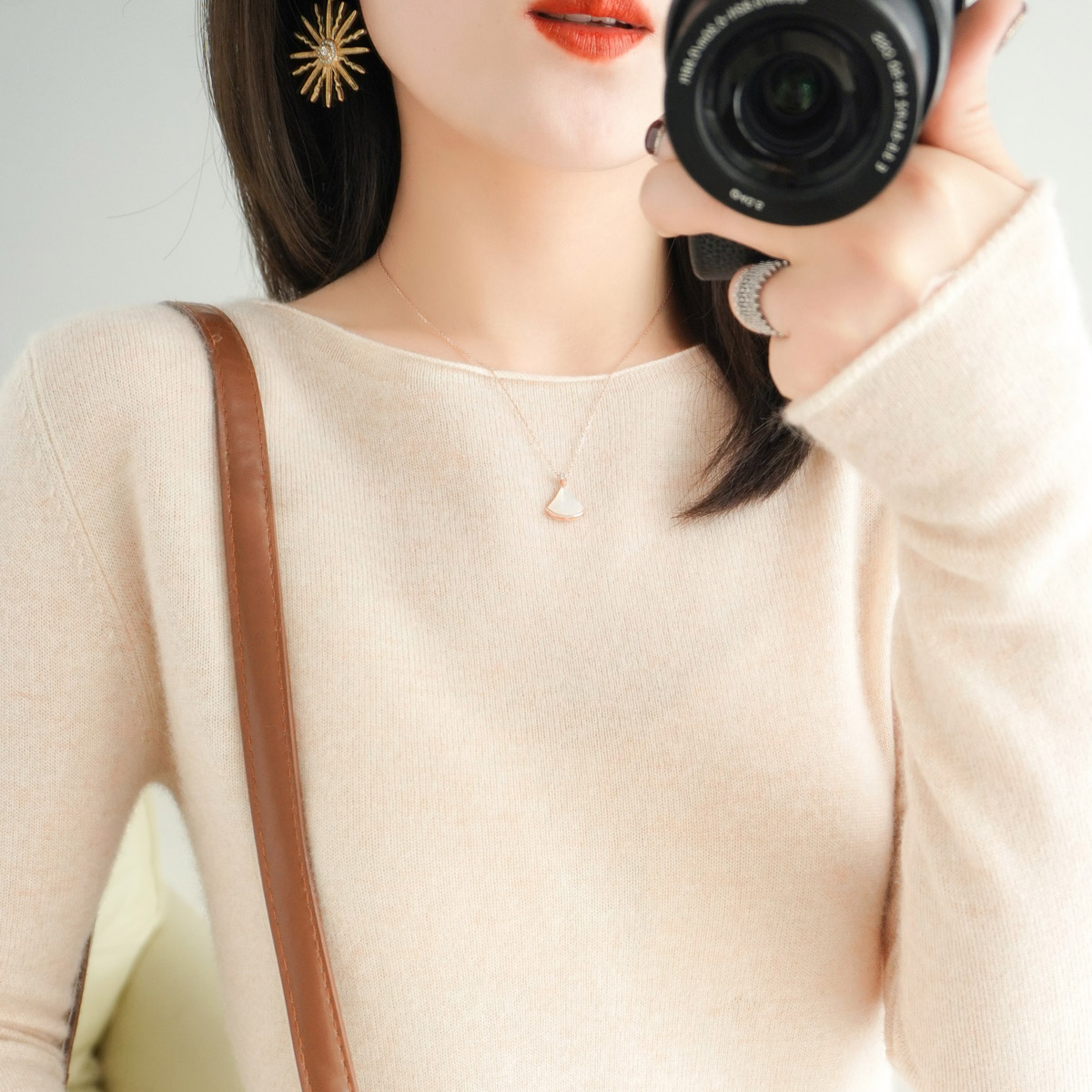 2023 New sleeve sweater wears a short coat with a long sleeve collar