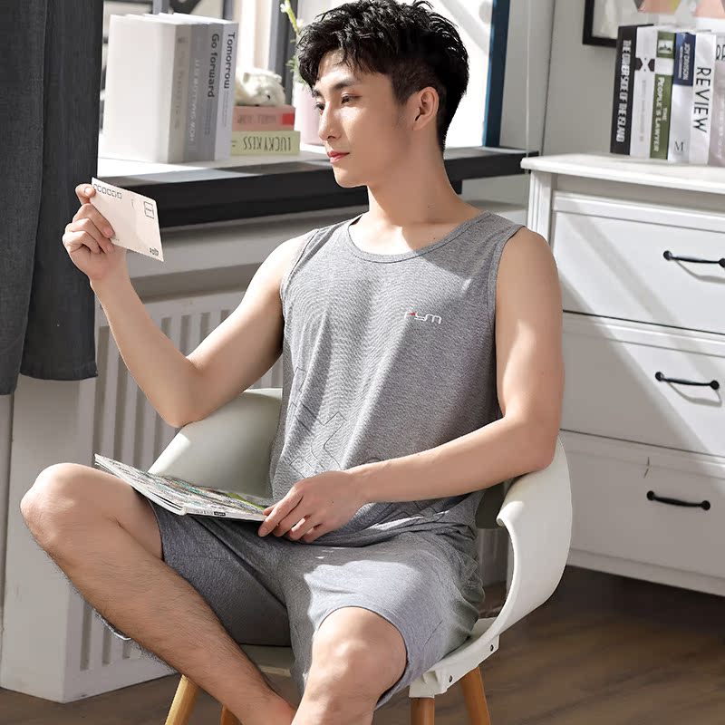 Mùa hè mỏng đồ ngủ vest mens băng lụa Modell tay quần short hai mảnh bộ loose-fitting cộng cỡ nhà mặc.