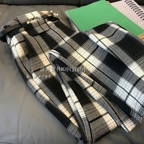 Clearance picking up leaks~ The counter withdraws womens clothing with a cut label a big name a thin pattern Martins tapered casual plaid pants for women