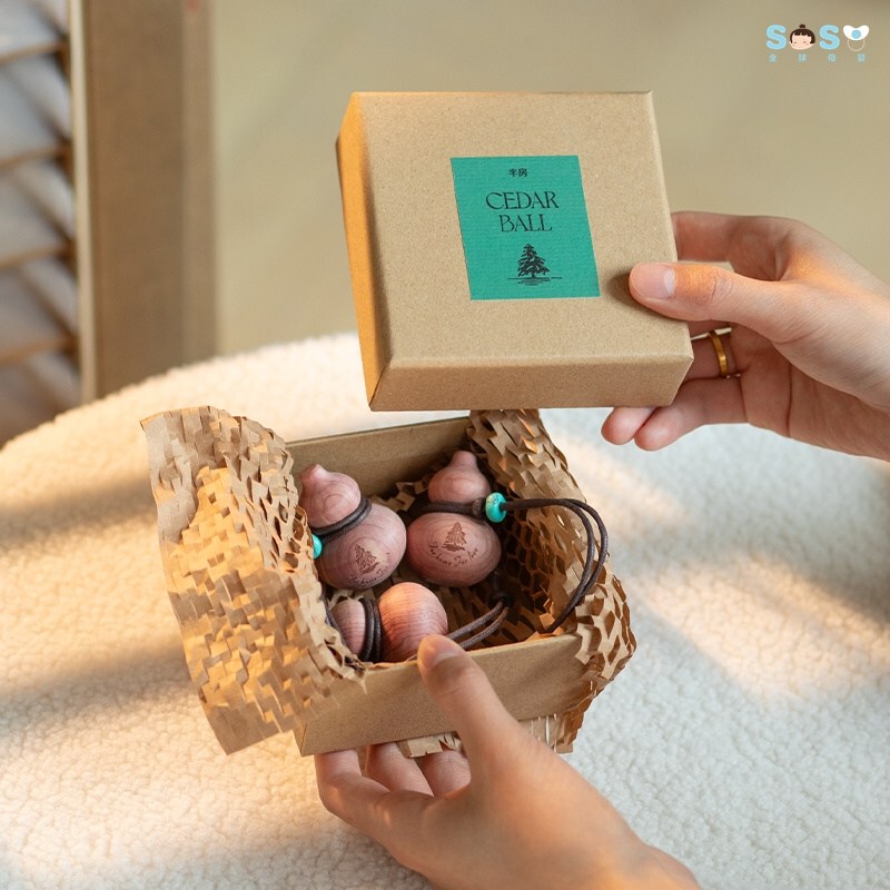 [Soso Global] Half-Room Cedar Wood Ball Gourd Wardrobe Moth-Proof, Hangable, Moisture-Proof, Portable Deodorizing Fragrance Gift Box