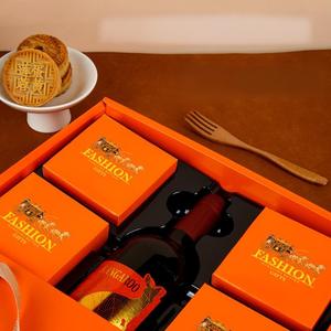 莲蓉蛋黄广式月饼礼盒装+红酒1瓶