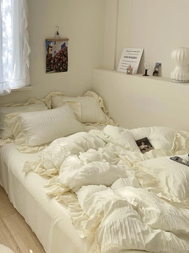 Маленькая овечья зеленая четырехлепа принцесса Винтер Девушка из сердца вышивка Ультра -Подсофта для мытья вода.