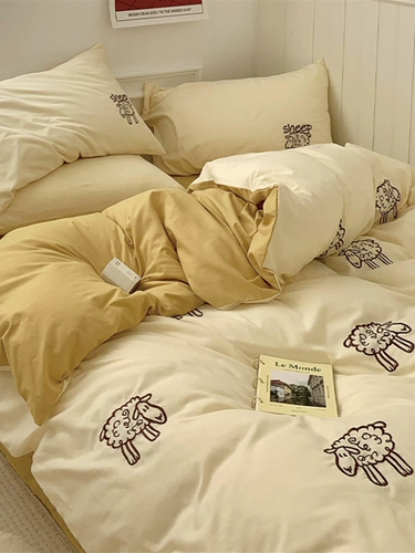 Маленькая овечья зеленая четырехлепа принцесса Винтер Девушка из сердца вышивка Ультра -Подсофта для мытья вода.