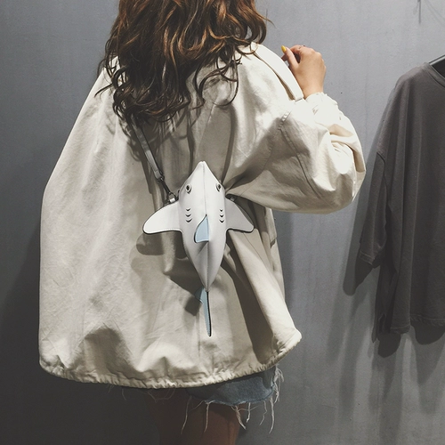 Мультяшная акула, японская небольшая сумка, забавная сумка через плечо, новая коллекция