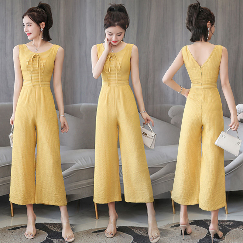 Stylish jumpsuit set 2020 mùa hè mới của Hàn Quốc phiên bản nhỏ không tay tươi của phụ nữ jumpsuit quần rộng chân hoàng chị bộ