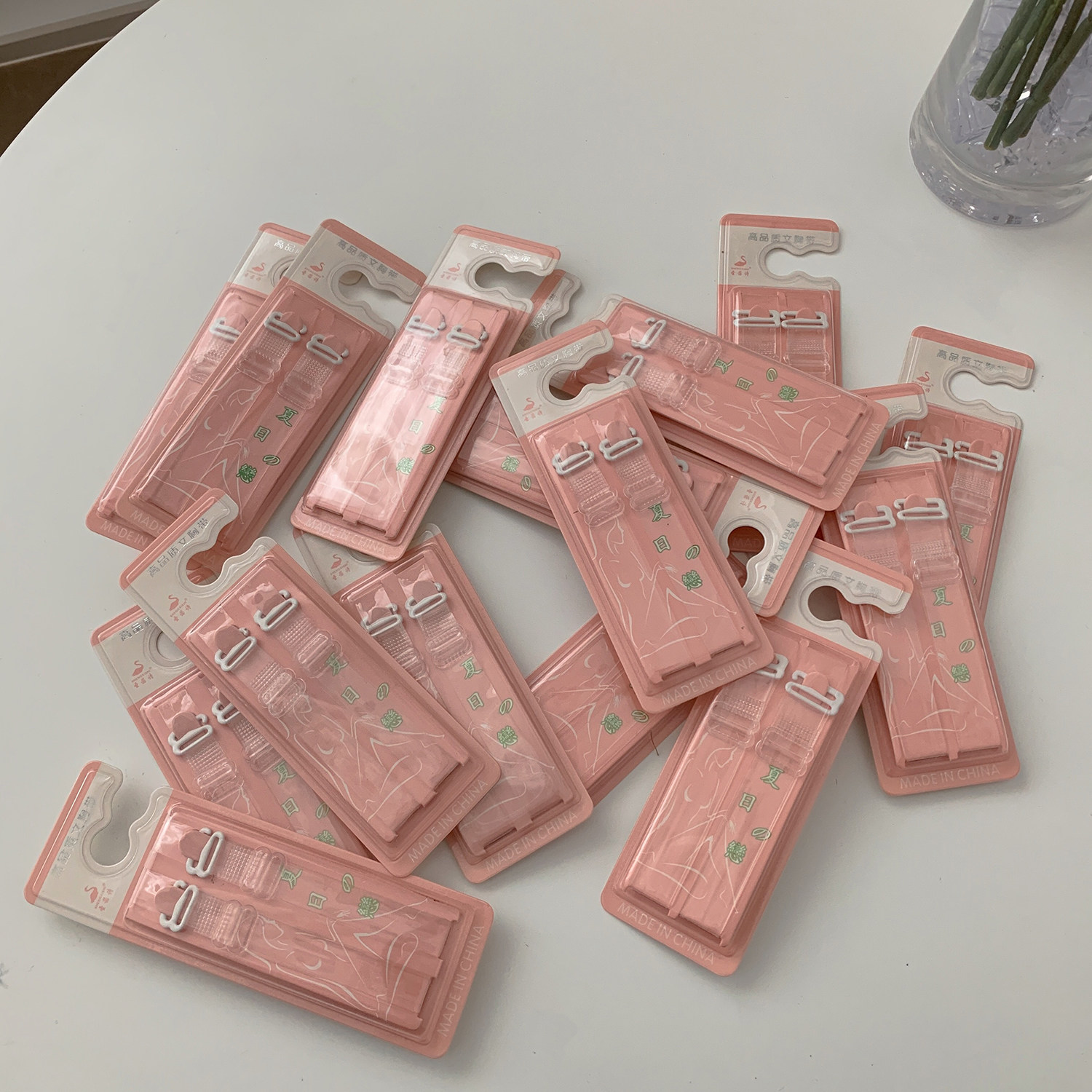 Xinbang Gang Bra Summer Adjustable Exposed Anti-Slip Shoulder Underwear Transparent Non-Marking Invisible Shoulder Strap Anti-slip Artifact