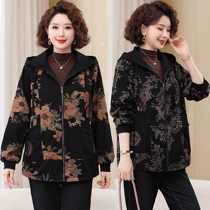 Middle-Aged and Elderly Women's Stylish Denim Jacket, Plus-Size 100kg Spring Coat with Hood, Windbreaker for Women