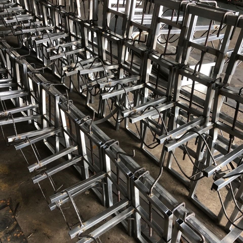 Sheep's head high and low frame control frame tied sheep frame sheep's head frame shearing frame can be adjusted up and down