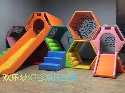 New Honeycomb Early Education Center Soft Body Combination Slide Soft Body Climbing Climbing Physical Training Equipment
