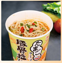 Japanese-style dolphin bone ramen noodle soup instant food bottled non-fried instant noodles instant noodles noodles mixed with a whole box of quick hair