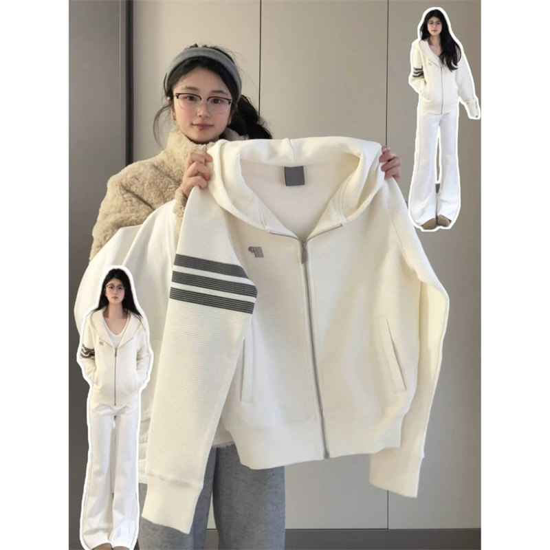 Korean-Style Milky Apricot Waffle Embroidered Letter Cardigan Sweatshirt for Women, Spring and Autumn Thin Loose-Fitting College Style Zip-Up Jacket Korean-Style Milky Apricot Waffle Embroidered Letter Cardigan Sweatshirt for Women, Spring and Autumn Thin Loose-Fitting College Style Zip-Up Jacket