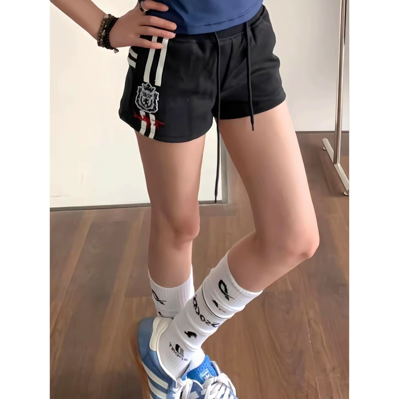 American Retro Hot Girl Sports Style Embroidered Shorts Women's Summer Slimming Casual Hot Pants Cycling Fitness Three-Quarter Pants