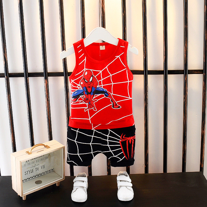 . Các mới trẻ em mùa hè phù hợp với cậu bé đẹp trai Spider-Man không tay mềm vest quần short giản dị hai mảnh bộ trẻ em.