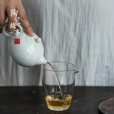 Sweet white glazed ceramic story ball hole, xi shi pot of filtering household white porcelain tea teapot tea by hand