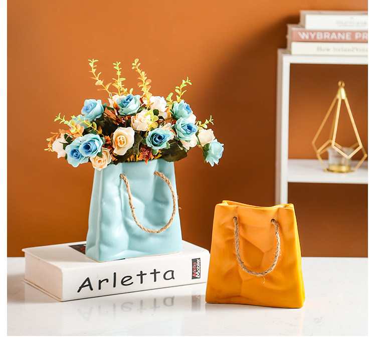 2025新款陶瓷花瓶创意陶瓷包包花瓶摆件客厅插花北欧网红轻奢餐桌干花插花器装饰品花瓶水培花瓶详情12