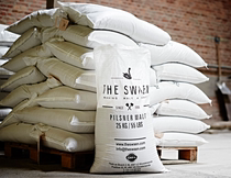 Целый мешок солода Swaen весом 25 кг импортированный из Нидерландов.
