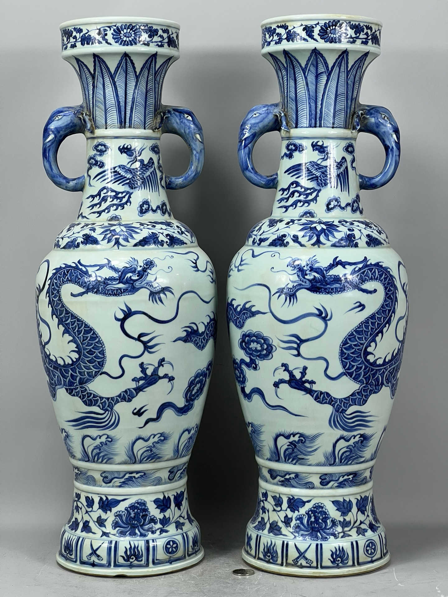 中国　青花　花卉文　双象耳瓶　N　R5790B 青花雙耳罐- 故宮