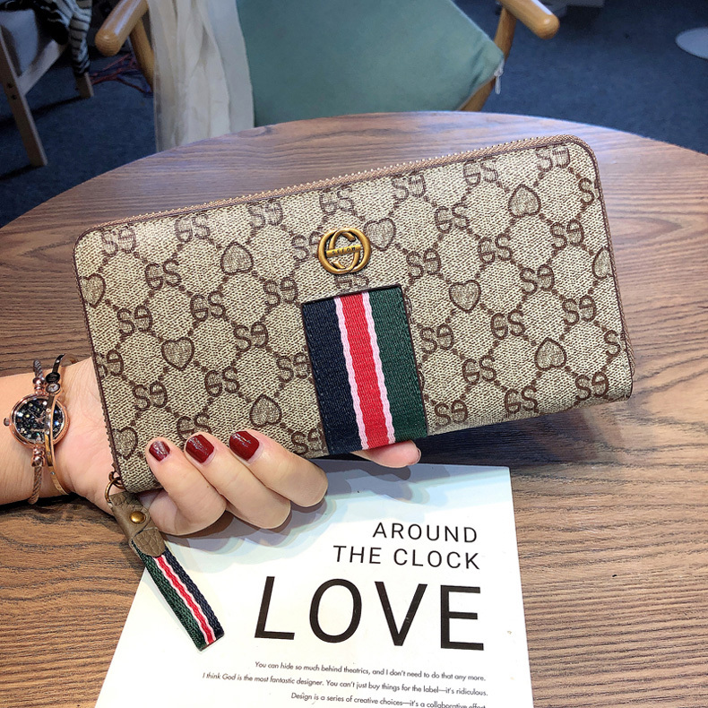 Calvitnkteith2026 New Model Women's Genuine Leather Wallet with Large Capacity to Hold Passports and Mobile Phones, with a High-End Feel