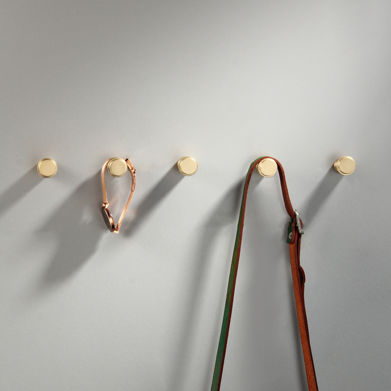 Nordic brushed brass hook golden decorative clothes hook living room decoration study painting nail kitchen bathroom single hook