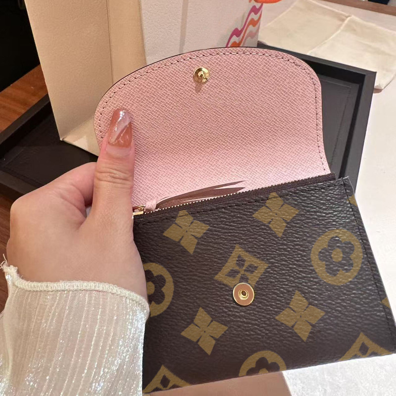 2026 New Style Genuine Leather Card Holder for Women, Fashionable and Versatile Flip-Top Coin Purse, Classic Printed Small Wallet for Women 2026 New Style Genuine Leather Card Holder for Women, Fashionable and Versatile Flip-Top Coin Purse, Classic Printed Small Wallet for Women
