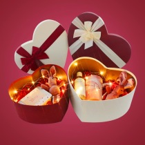 Valentines Day gift box Large love gift box Empty box Heart-shaped gift box Flower box Clothes box