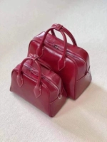 Красный, большой