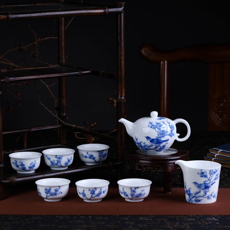 Offered home - cooked tea set in kung fu tea set ceramic teapot jingdezhen blue and white porcelain tea cups checking household