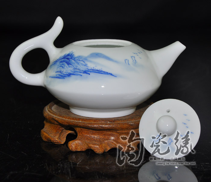 Offered home - cooked hand blue and white porcelain in jingdezhen tea tea tea taking utensils ceramic teapot tea manually