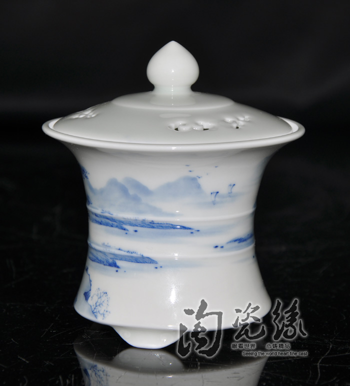 Offered home - cooked tea incense inserted in jingdezhen ceramic Buddha has smoked incense buner tea taking utensils China sweet fume furnace